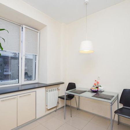 Nsk-Kvartirka, Apartment Marksa, 22 Novosibirsk Ngoại thất bức ảnh